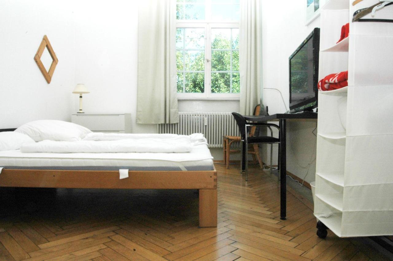 Altes Schulhaus Apartment Argenbuhl Exterior photo